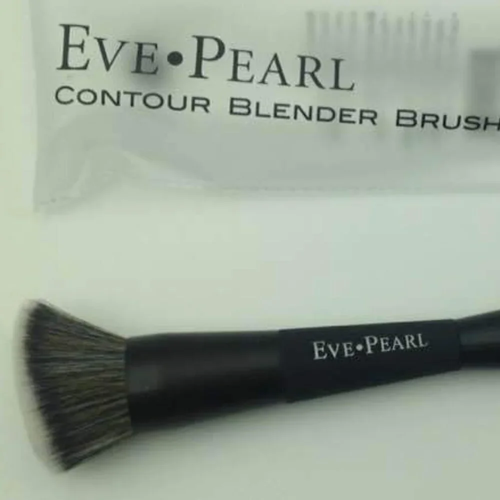 Eve Pearl brand new