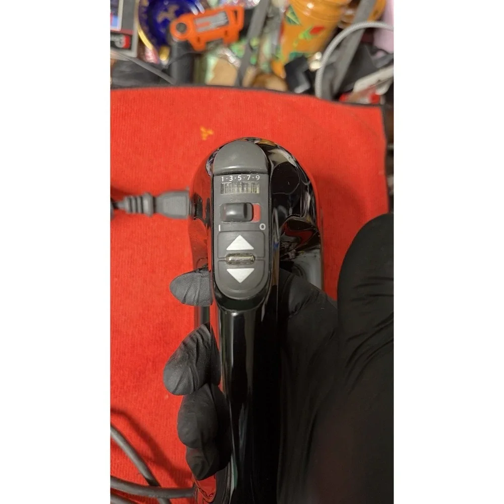KitchenAid khm926 shown shows