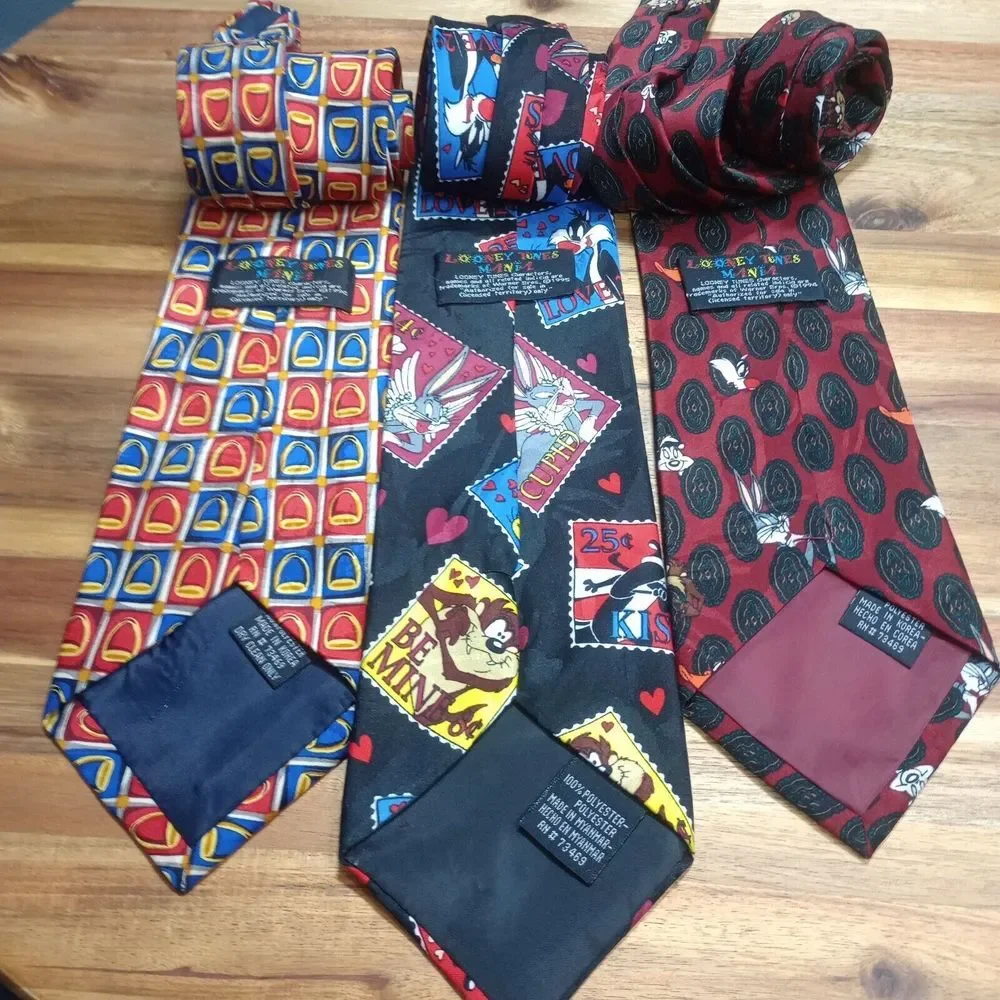 Vintage Lot of 3 Looney Tunes Neck Ties 100% Silk 1994 1995‎ Novelty Cartoon