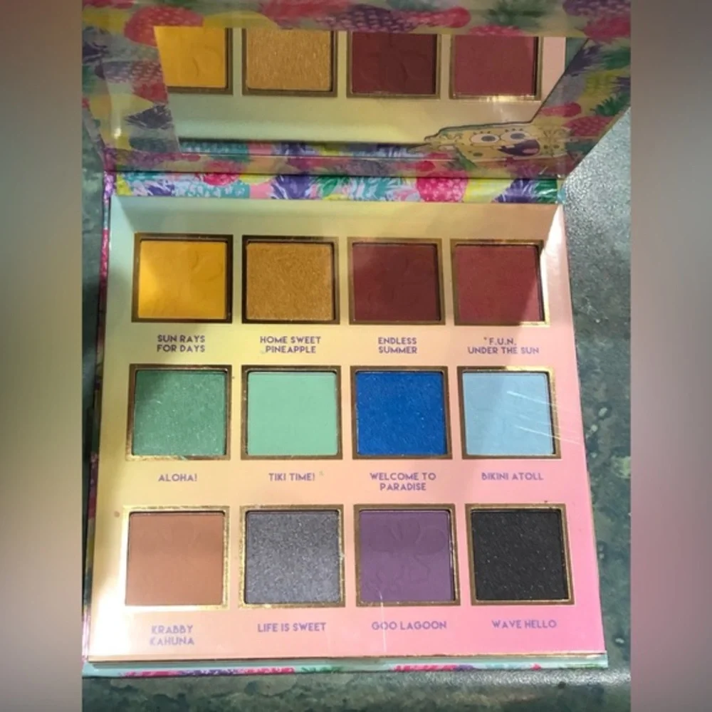 Nickelodeon Spongebob Squarepants‎ 12quad tropics themed eyeshadow palette new