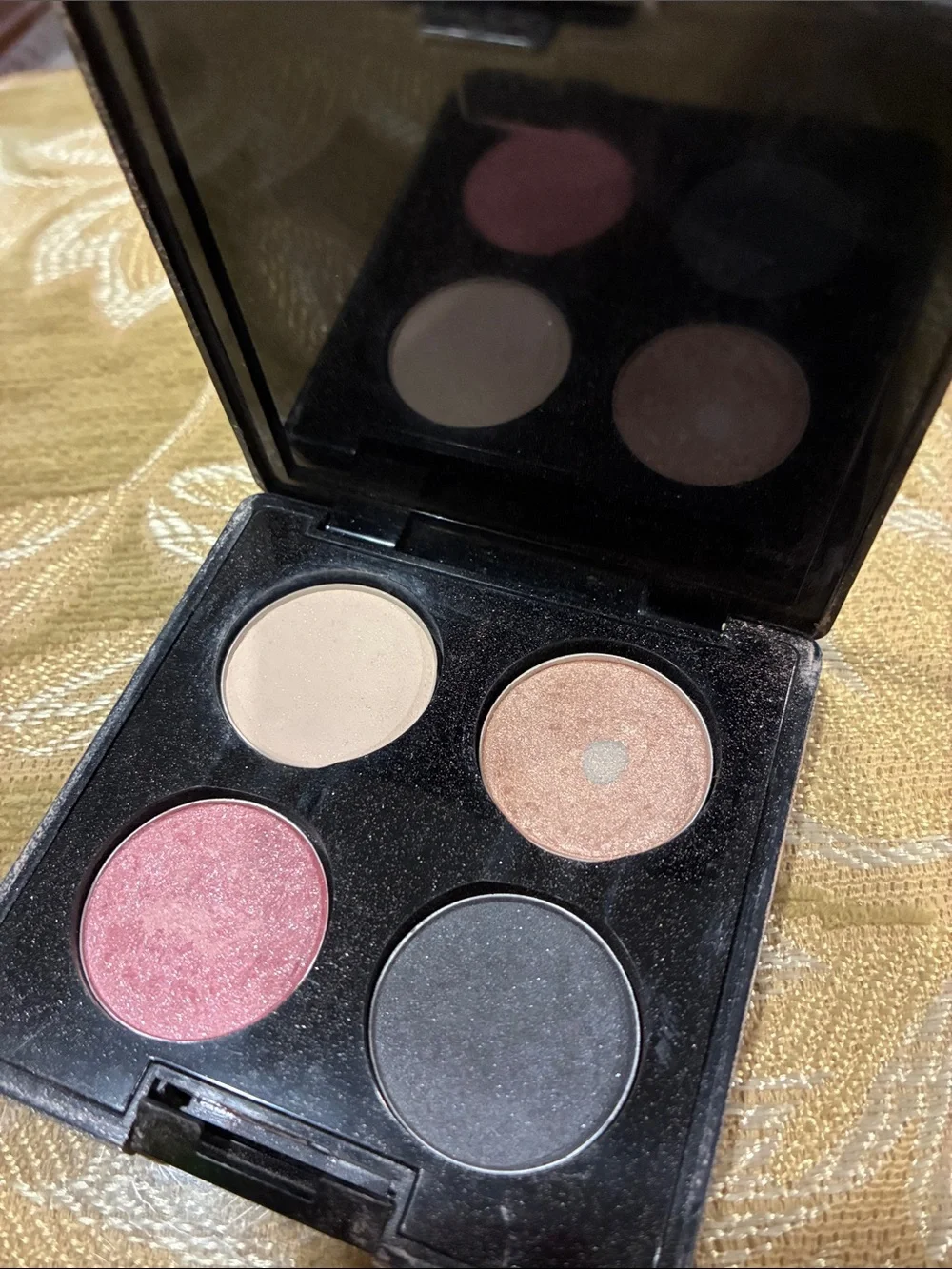 MAC FAFI AUTHENTIC EYE SHADOW QUAD COMPACT FAFI EYES 1