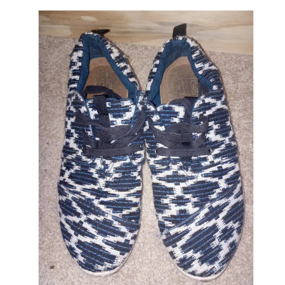 Toms shoes aztec