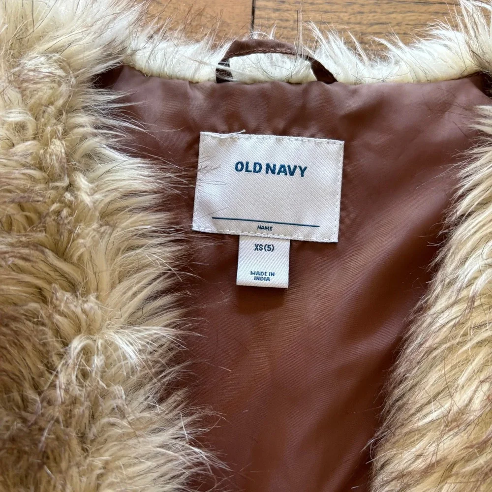 Old Navy Kids XS 5 Faux Fur Vest Brown Cream Shaggy Sleeveless Jacket Outerwear