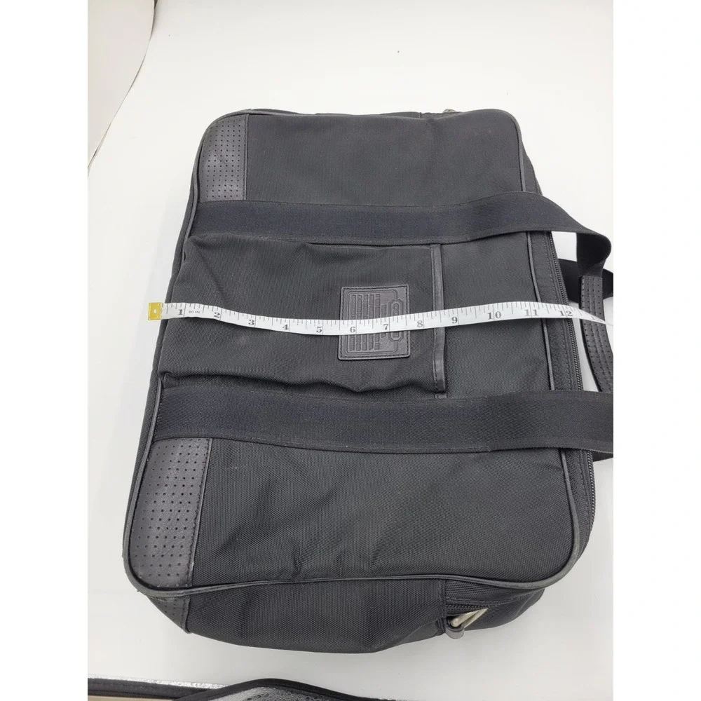 Coach voyager messenger