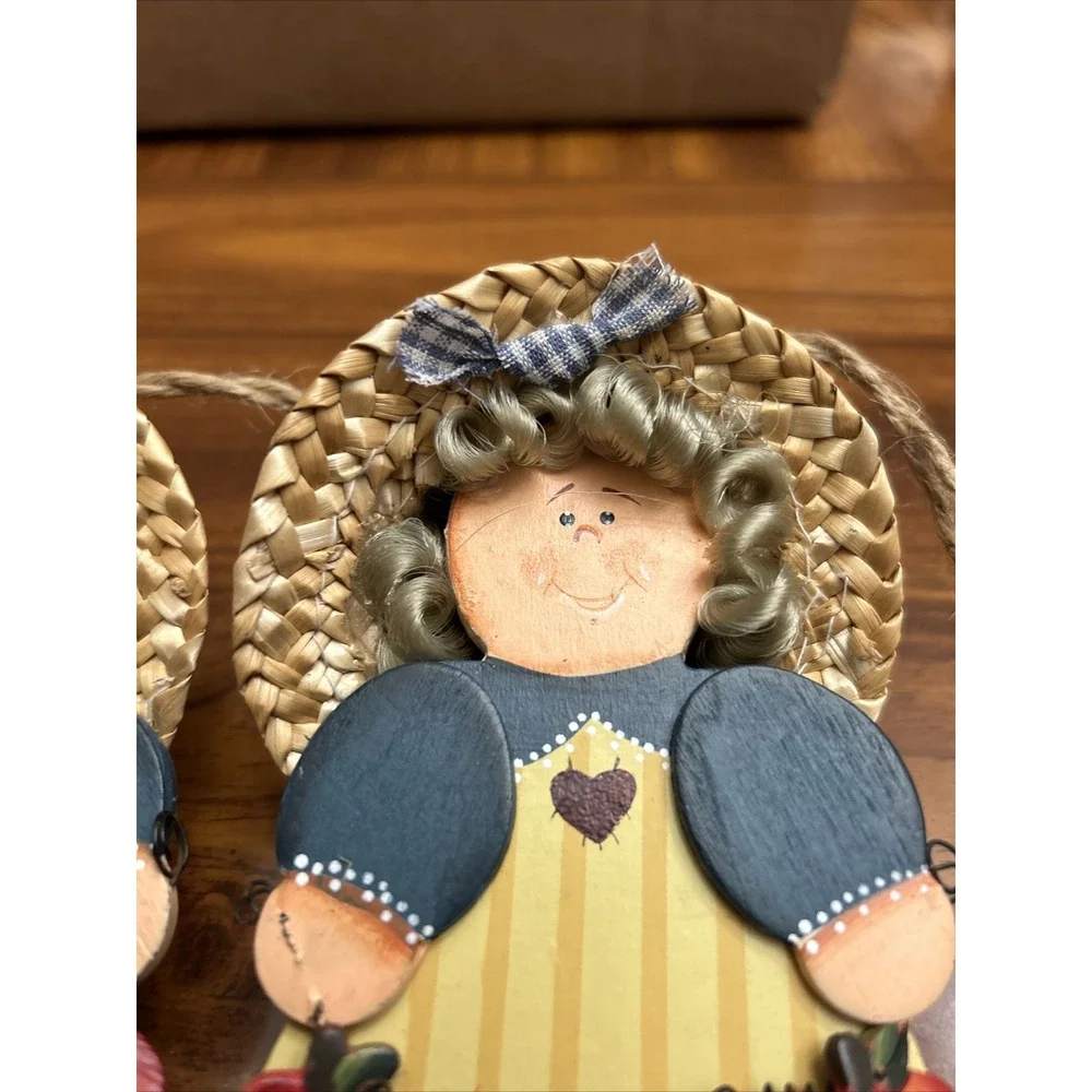 Cute Vintage Straw Hat Hanging Shelf Girl Dolls Apples‎ Country Decor