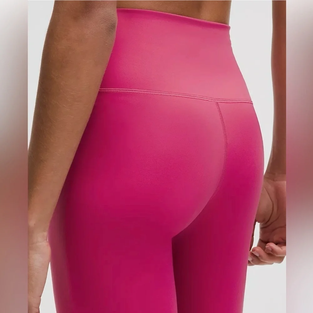 NWT LULULEMON WANDER TRAIN HR Tight 28” Vibrant Pink Dragonfruit Color