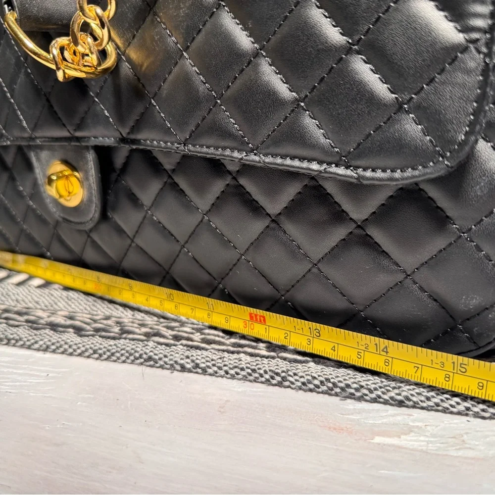 N/A quilted black