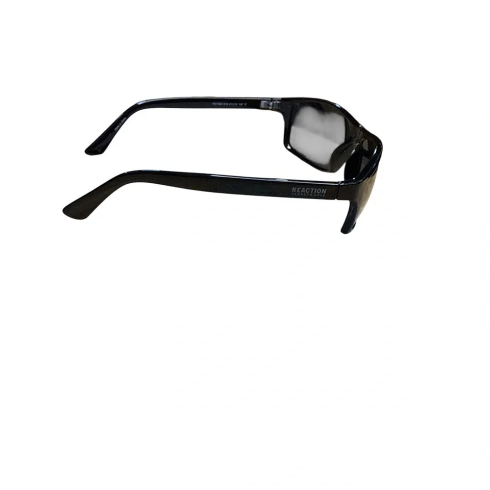 Kenneth Cole Reaction chic sunglasses