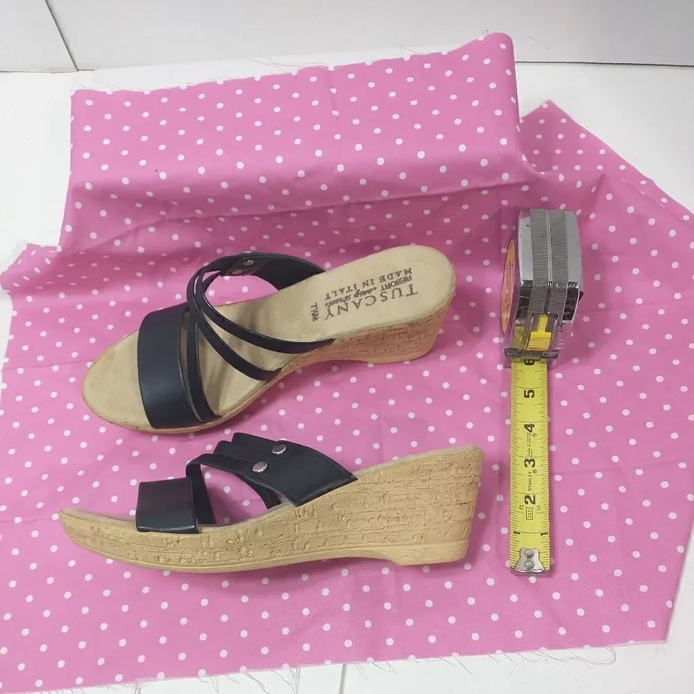Tuscany By Easy Street Womens Allegro Black Wedge Sandals Size 7.5M