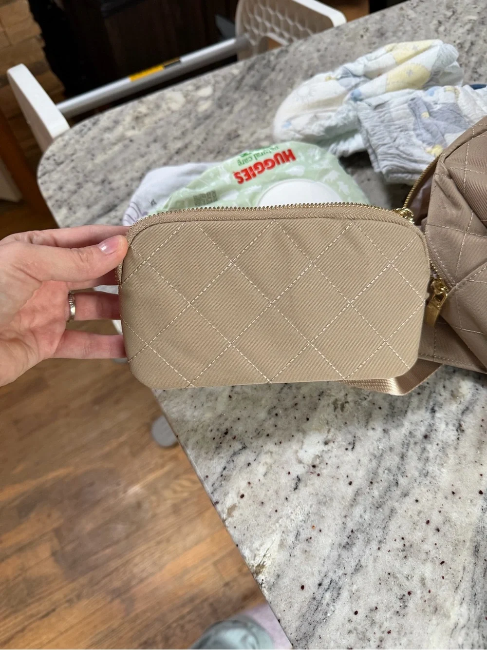 lion & light chic quilted