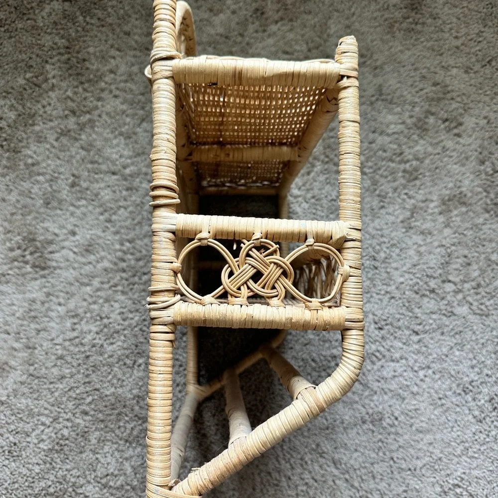 VTG 80's Boho Natural Rattan/ Wicker Wall Display Shelf - Neutral Tan