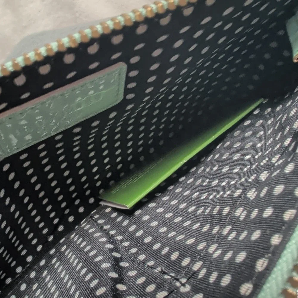 Kate Spade New York Mint Green Patent Leather Wristlet Pouch Polka Dot Lining‎