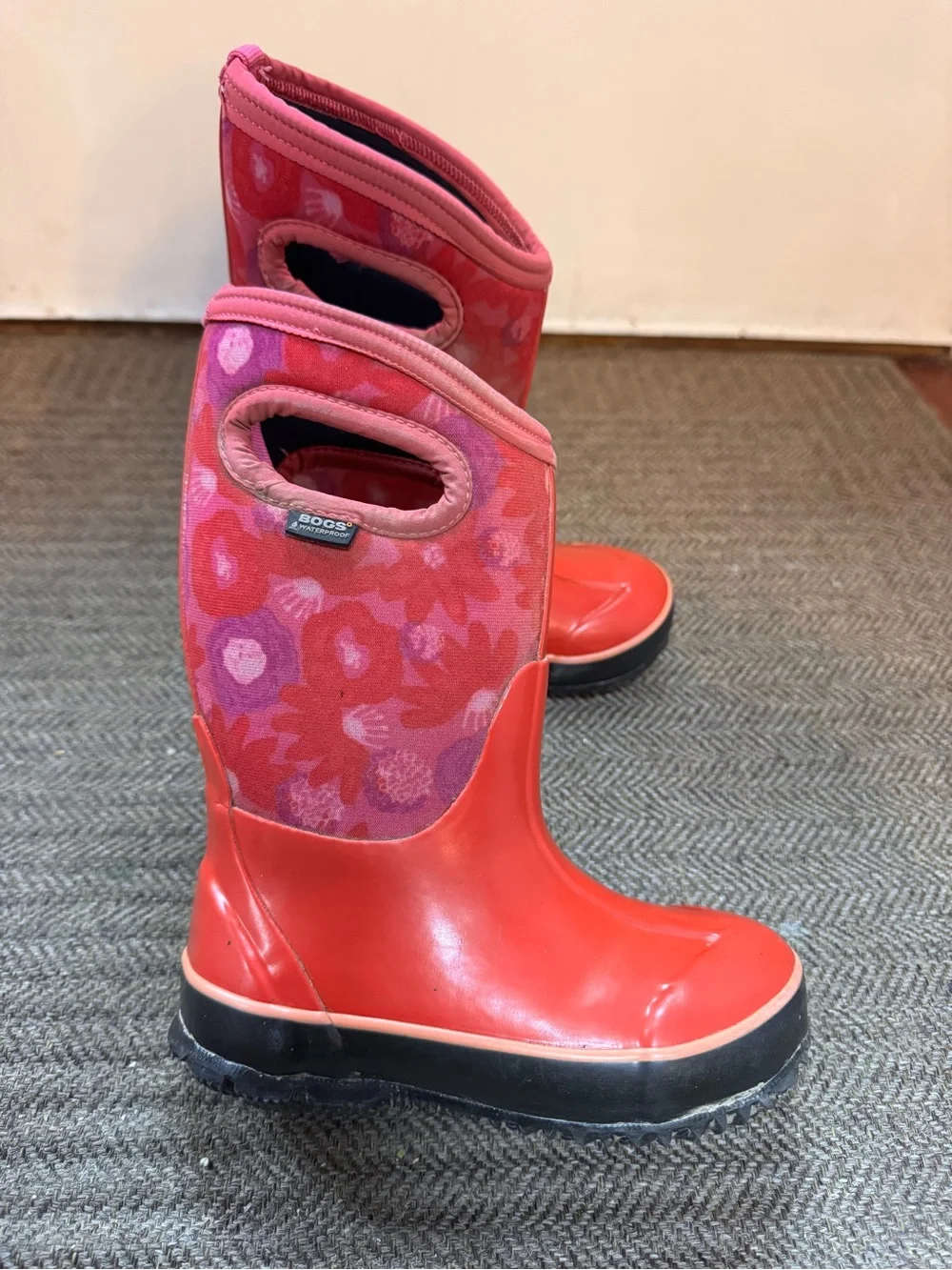 Bogs pink floral