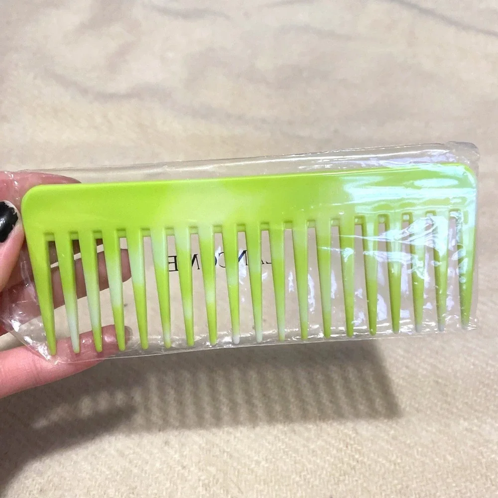 Lancôme Lancome Wide Tooth Wet Comb for detangling wet hair - 90s Y2K Color -NIP