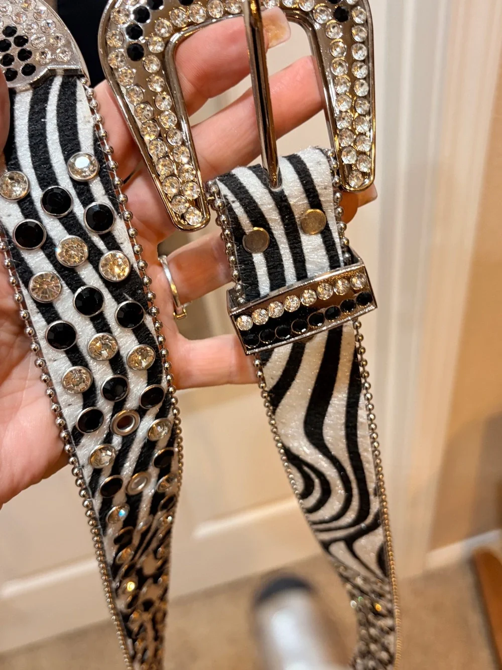 Unbranded eye catching