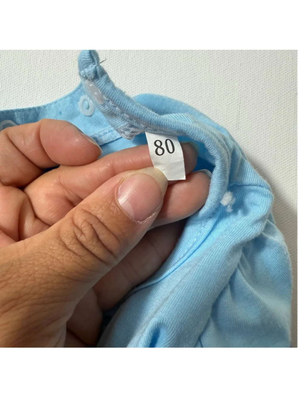 Unbranded garment sleeves