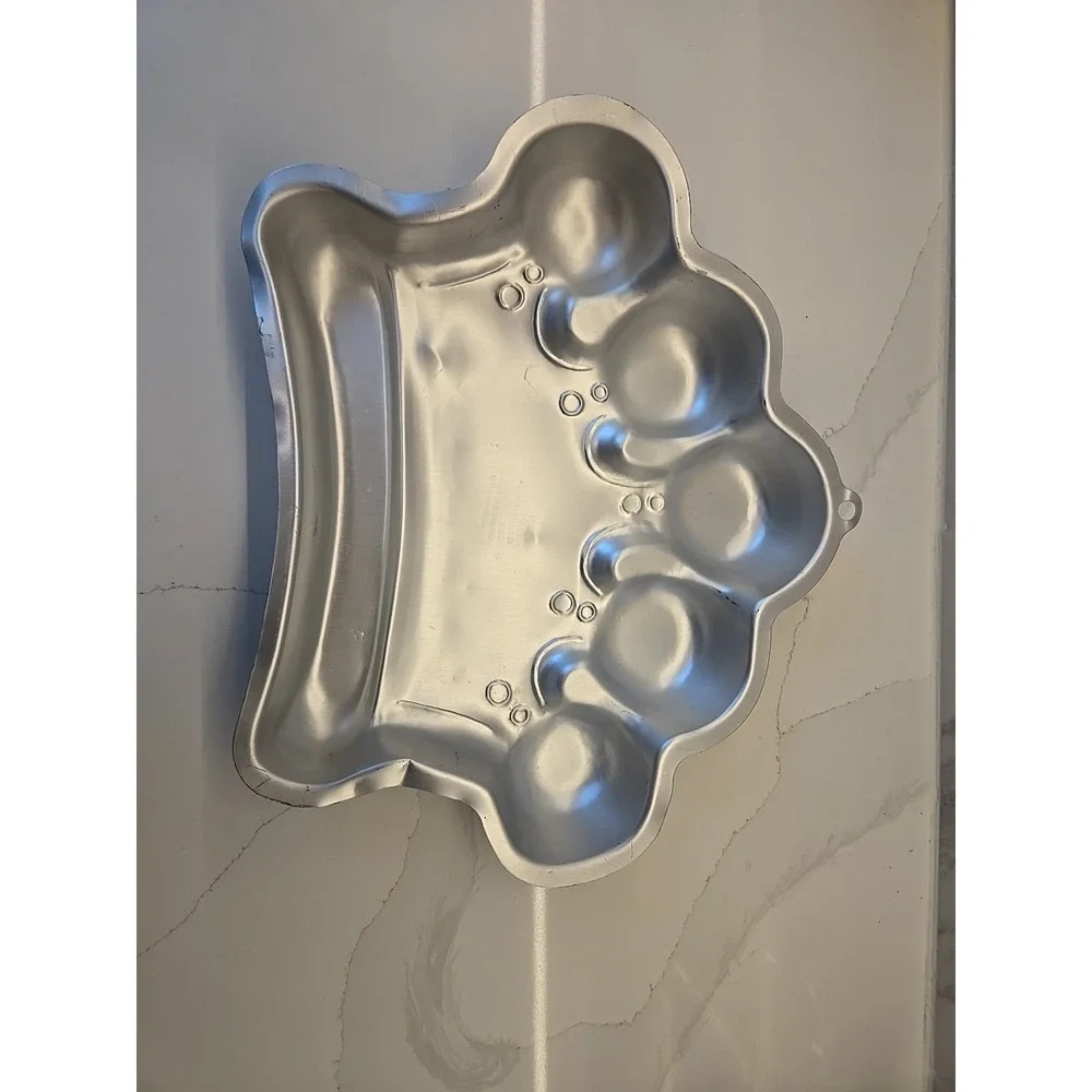 Princess Crown Aluminum Cake Pan from Wilton #2105-1015
