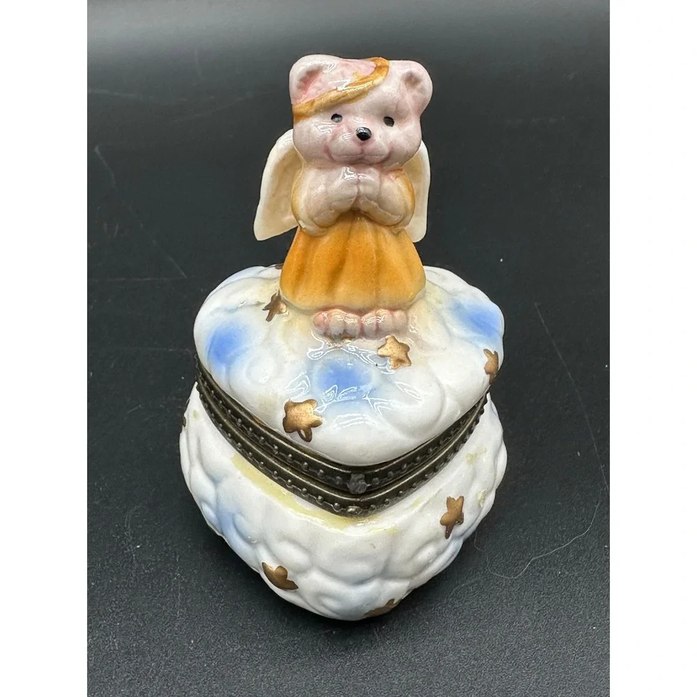 Vintage Porcelain‎ Trinket Box Angel Bear On Cloud Heart Shape Hinged Lid