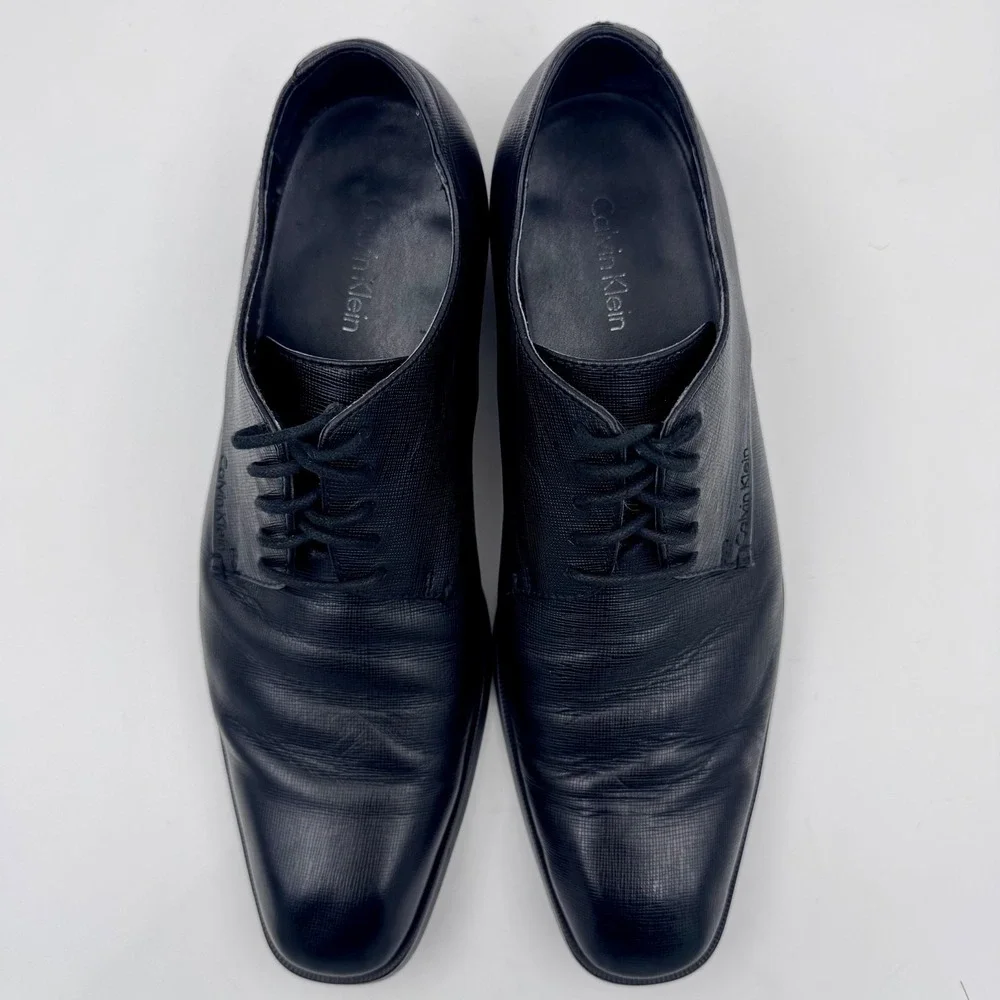 Calvin Klein item finish quarters