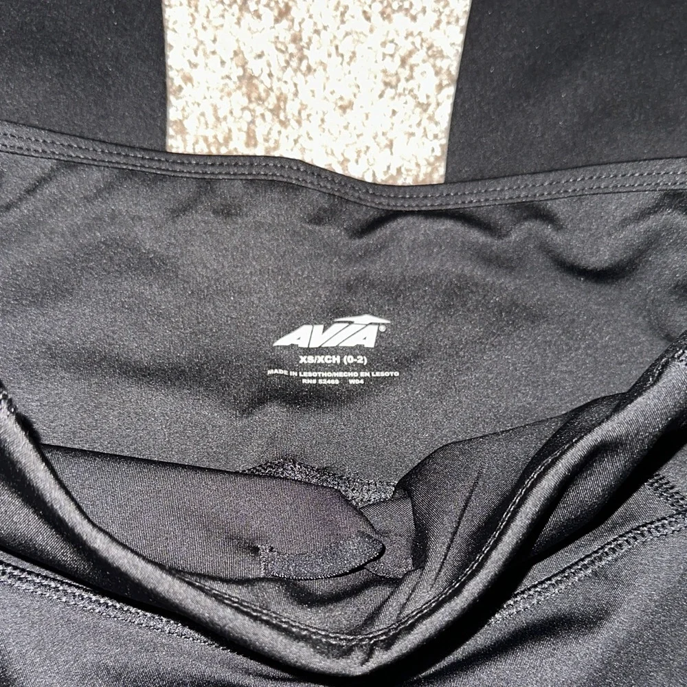 Avia classic black