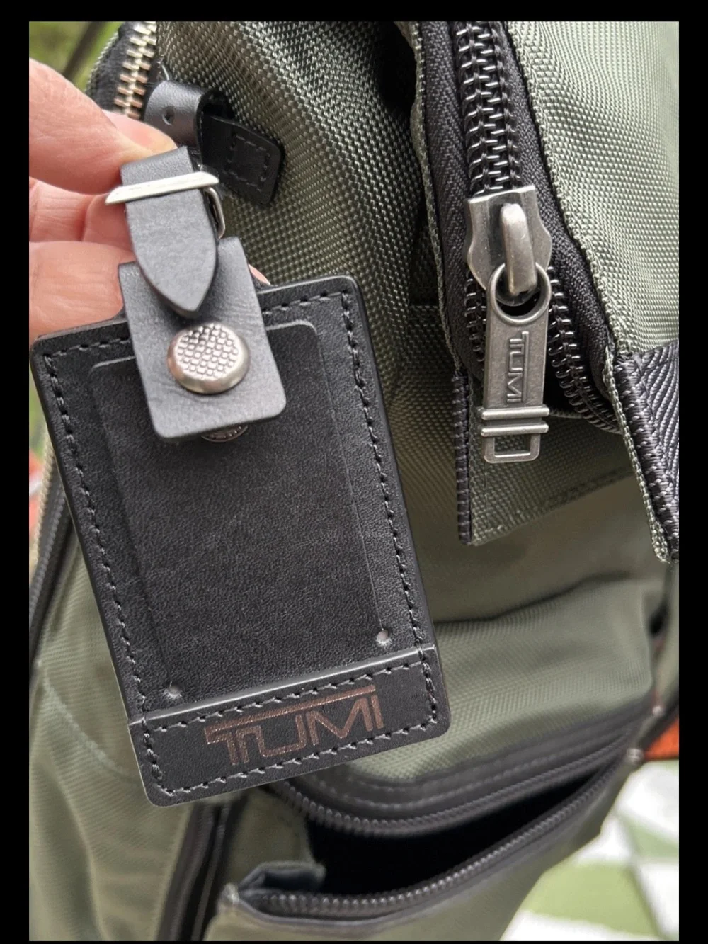 Tumi alpha bravo