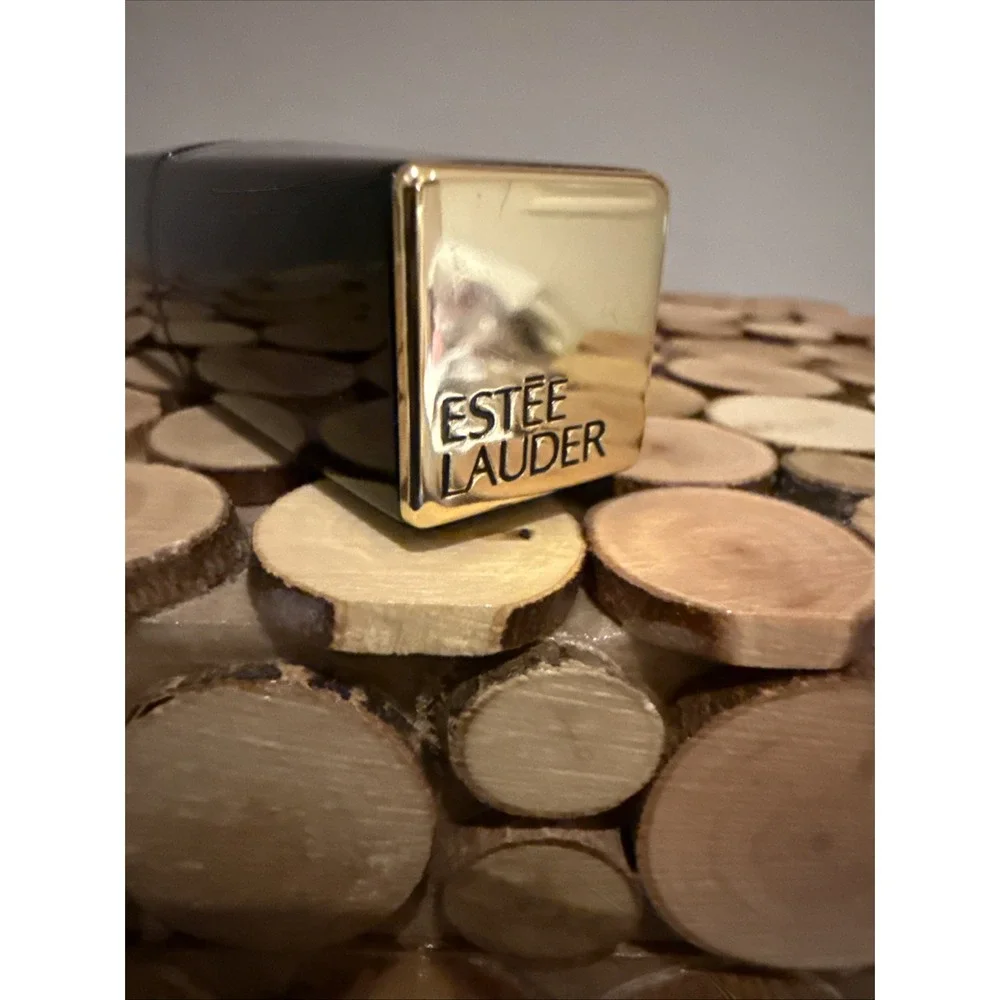 N/A estee lauder