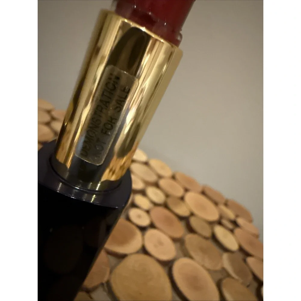 N/A estee lauder