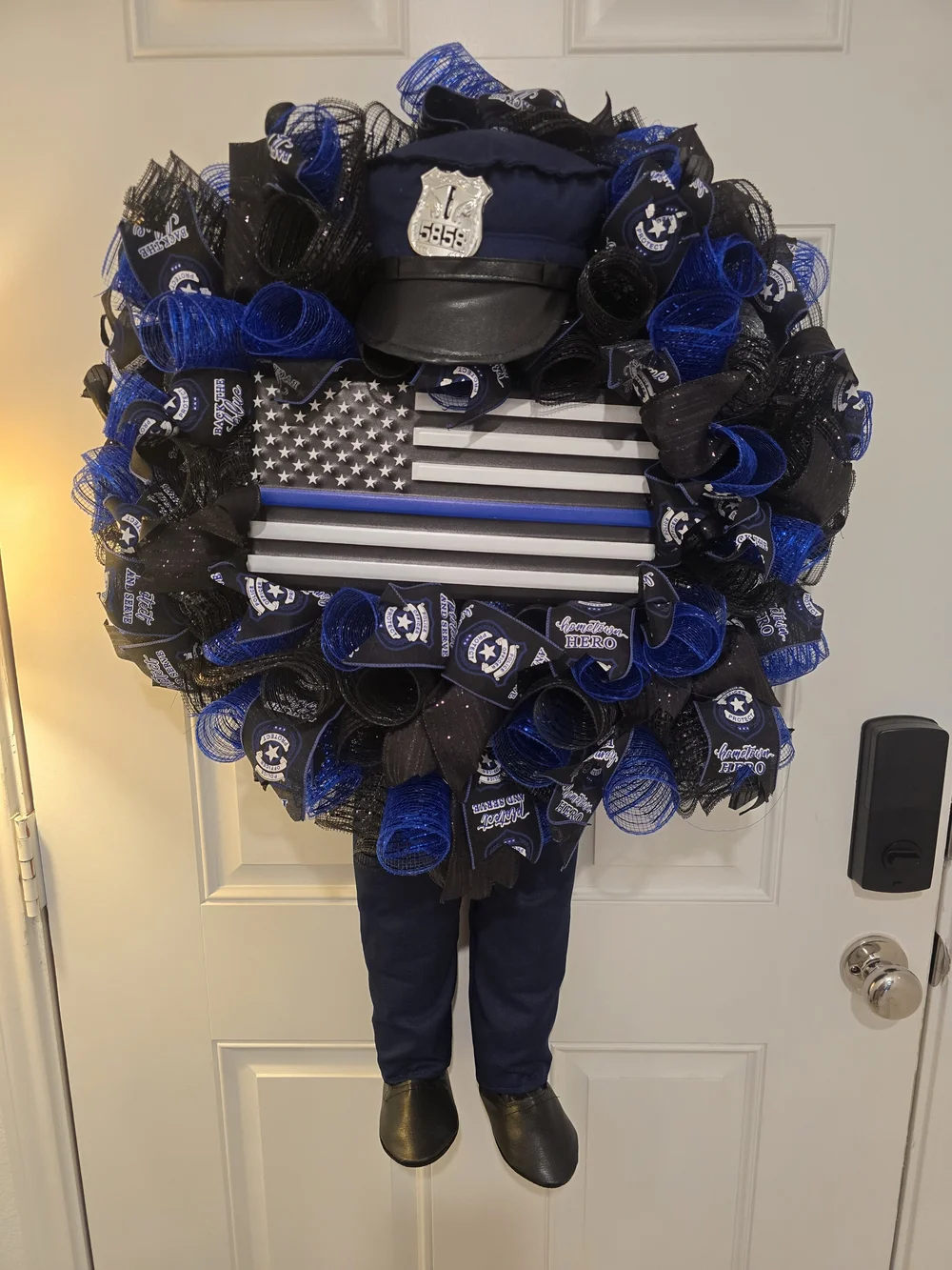 Thin Blue Line Police Tribute Wreath with Hat Law Enforcement