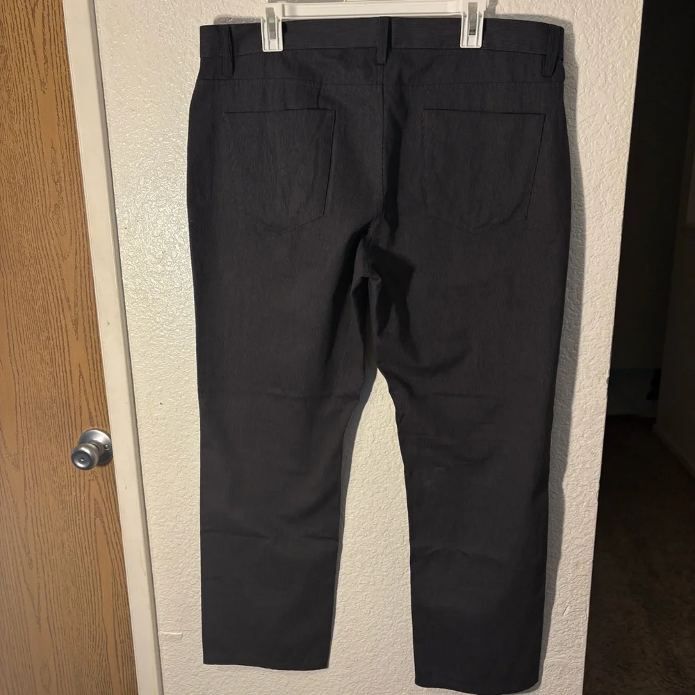 Alfani Men's Slim Fit Gray Charcoal Pinstripe Casual Trousers Size 36x30