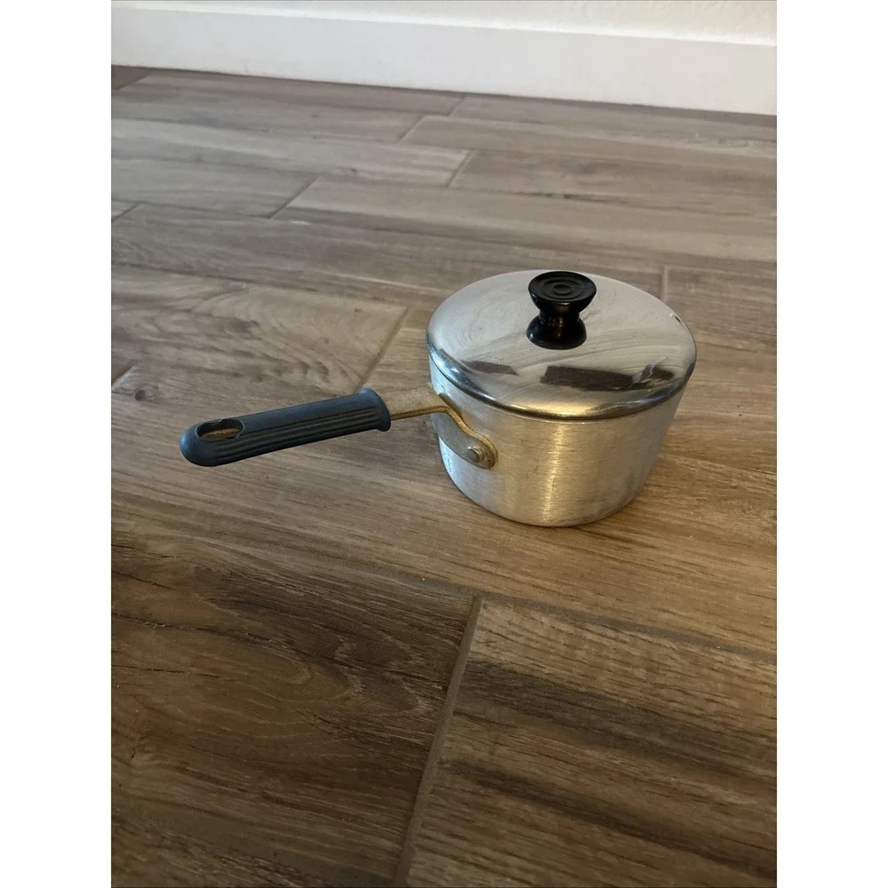 Vintage wear-ever sauce pan aluminum plus inner clad