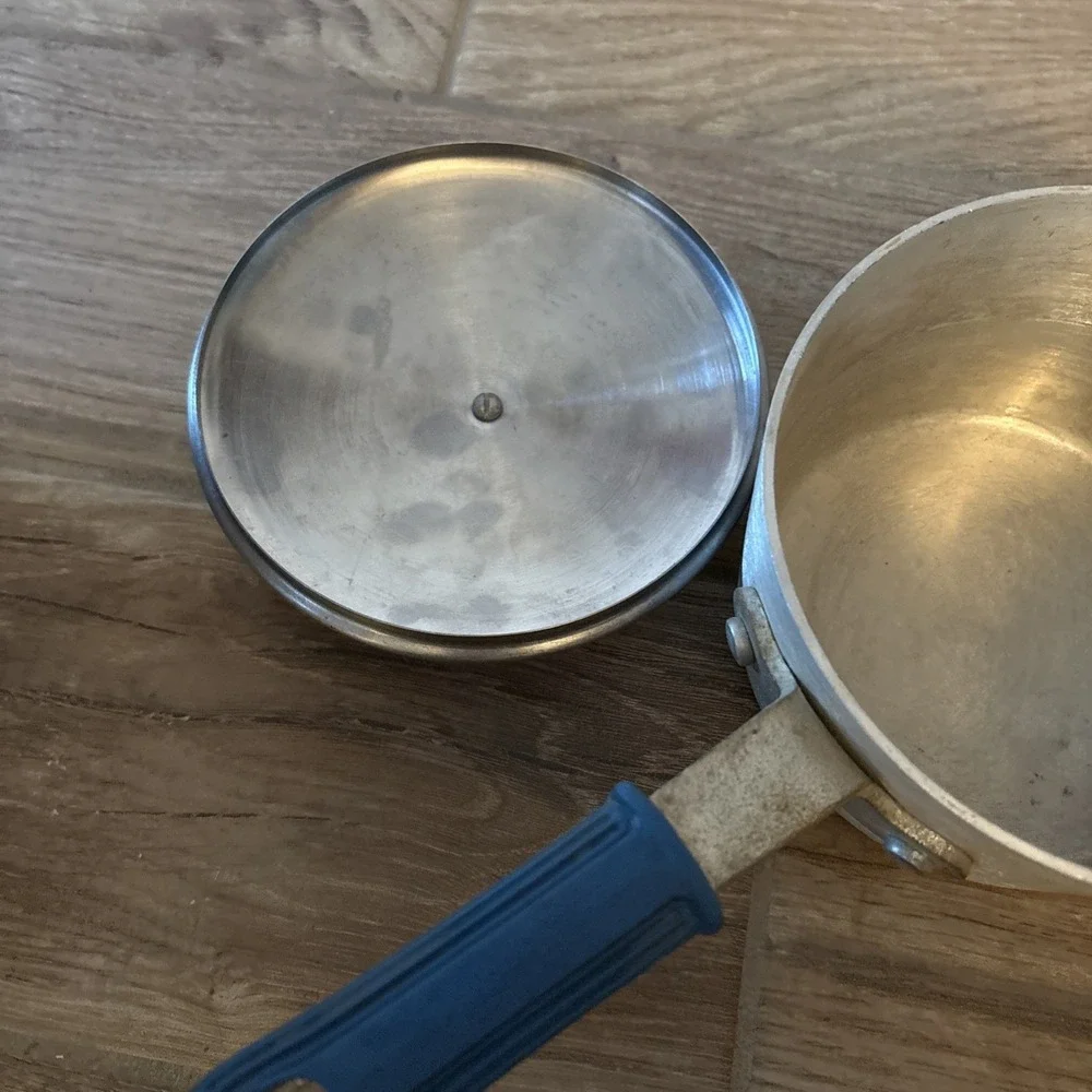 Vintage wear-ever sauce pan aluminum plus inner clad