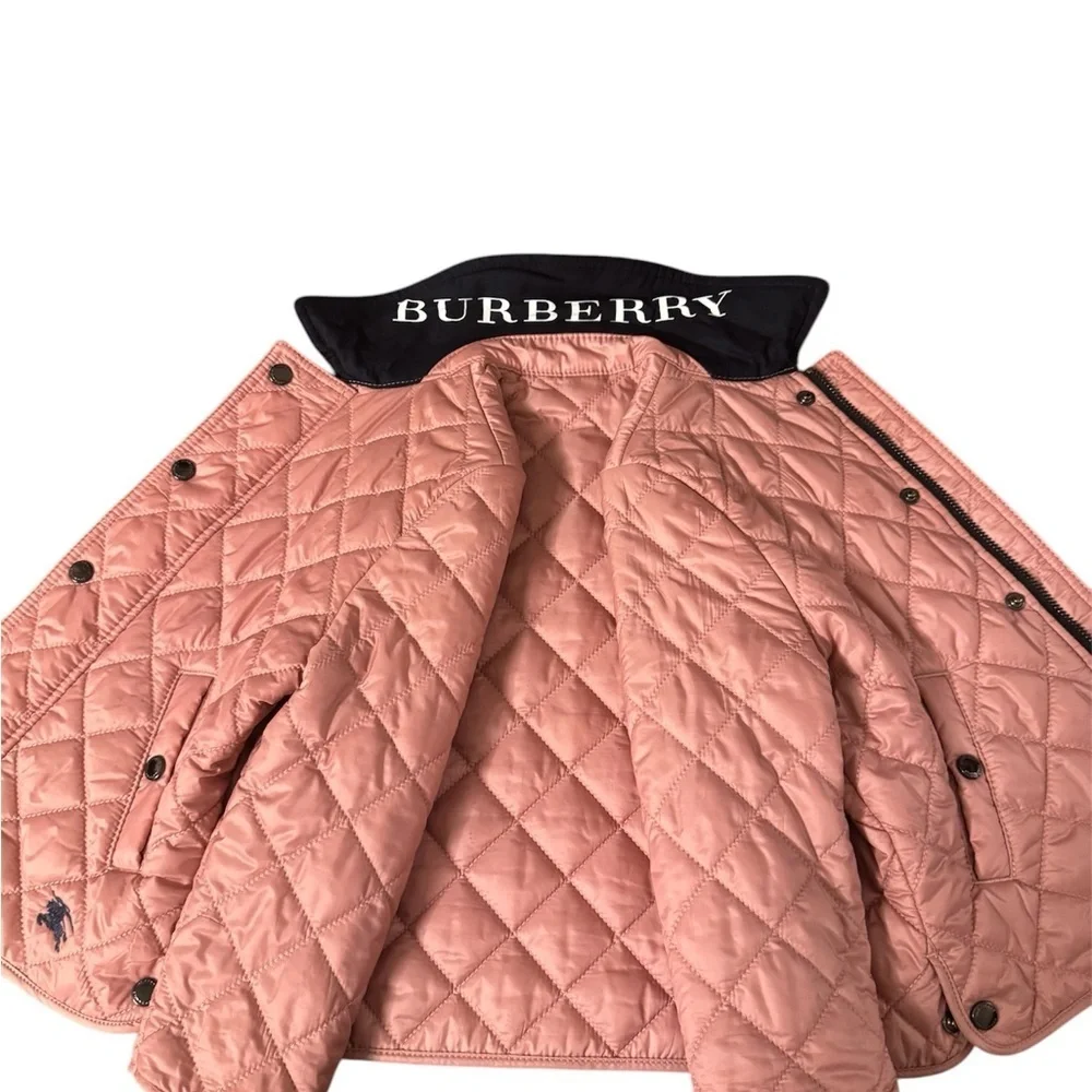 Burberry stylish quilted