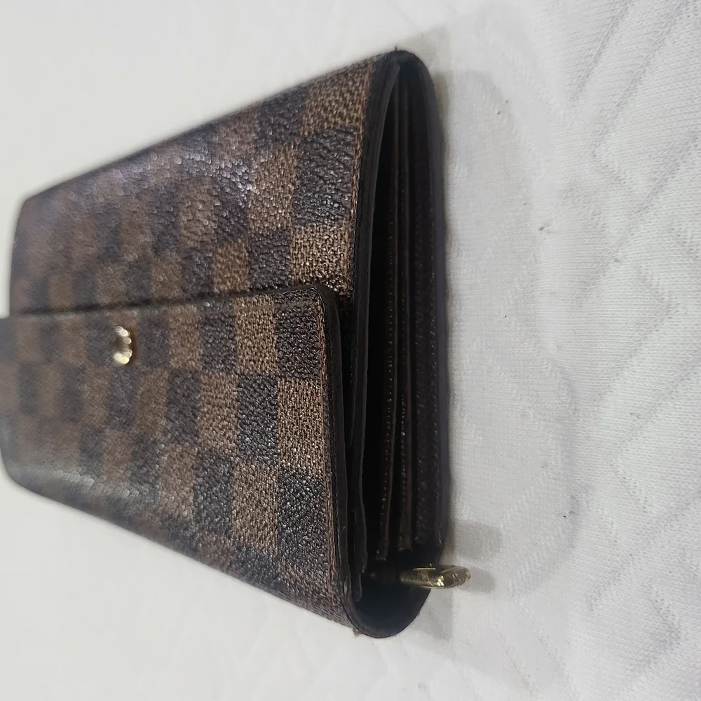 Louis Vuitton iconic louis