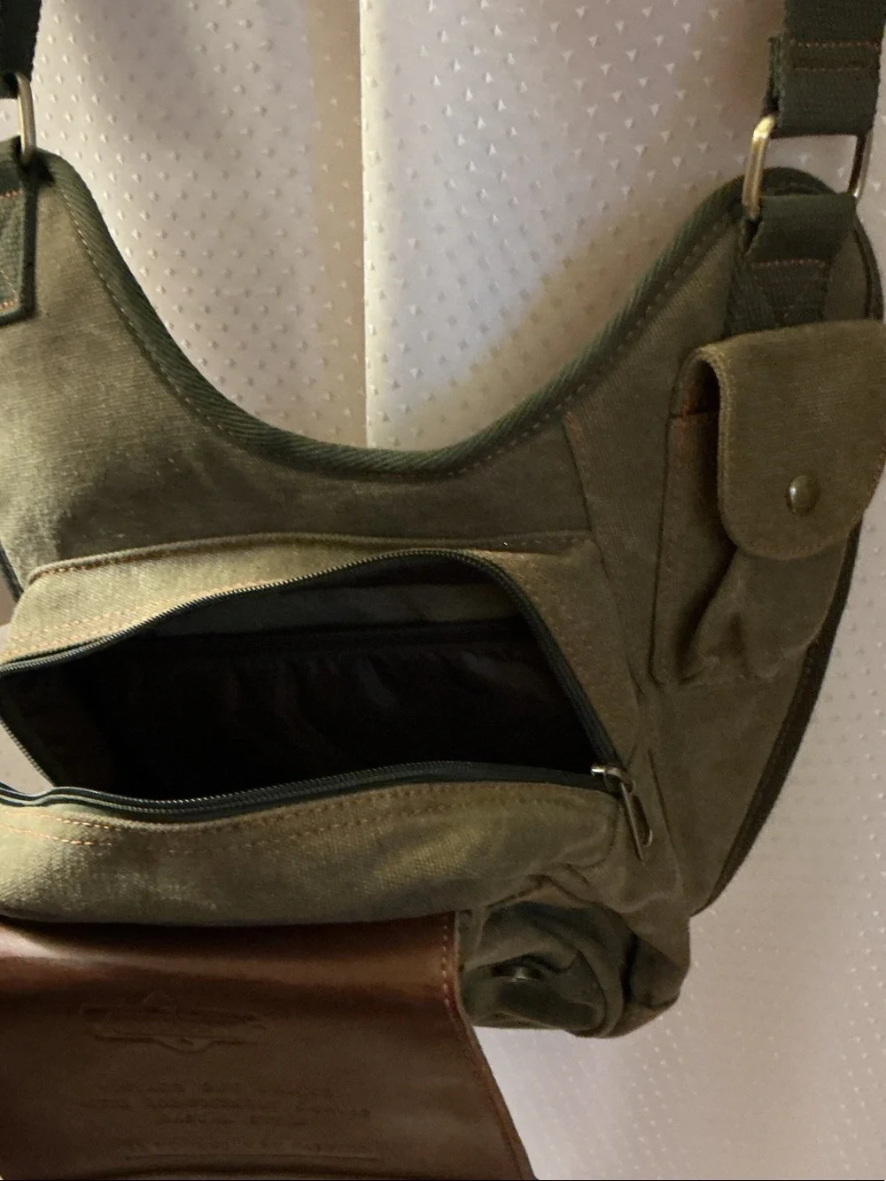Kaukko olive canvas