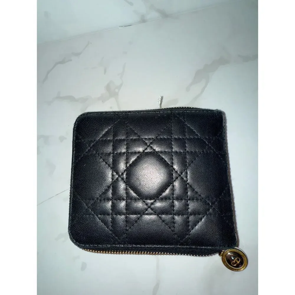Dior brand material