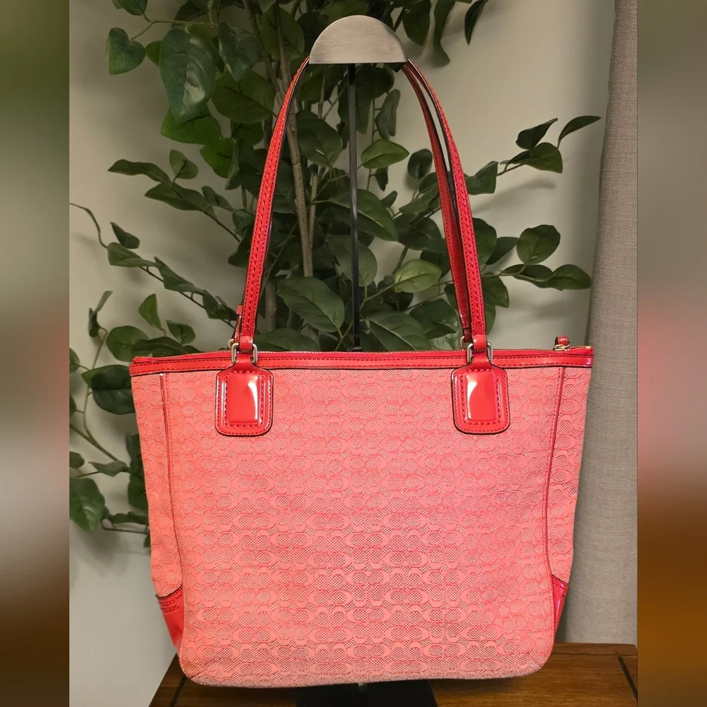 Coach Poppy Signature Oxford Tote in Tomato