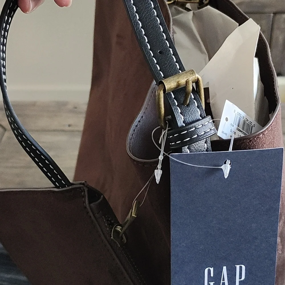 GAP fabric inside