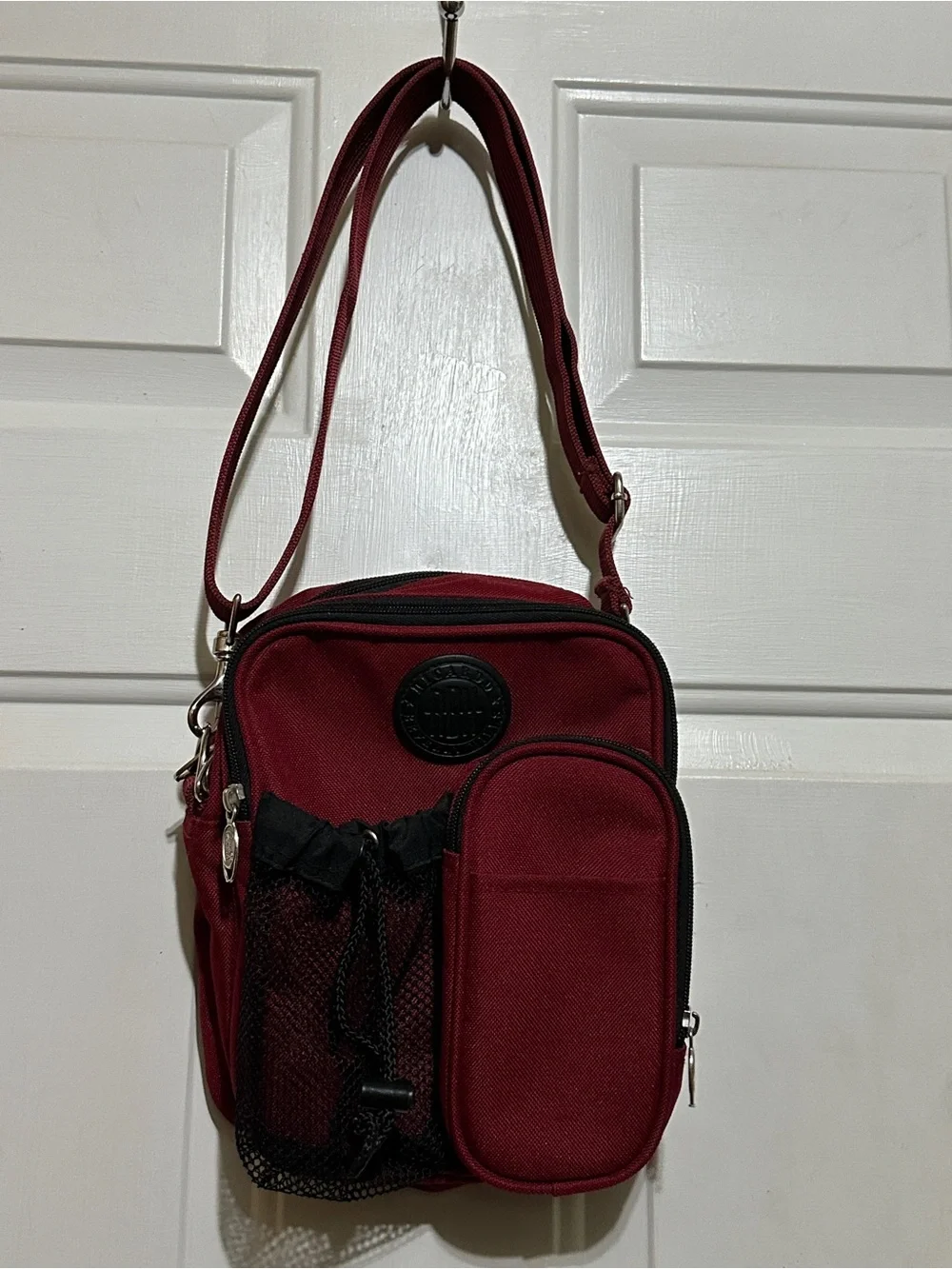 Carryon RICARDO BEVERLY HILLS Companion Pack Canvas Cross body Strap Red NWOT