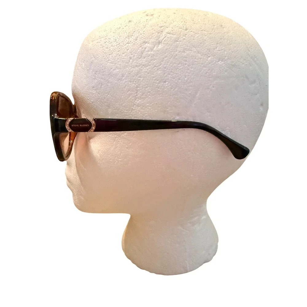 Steve Madden sophisticated mob brand