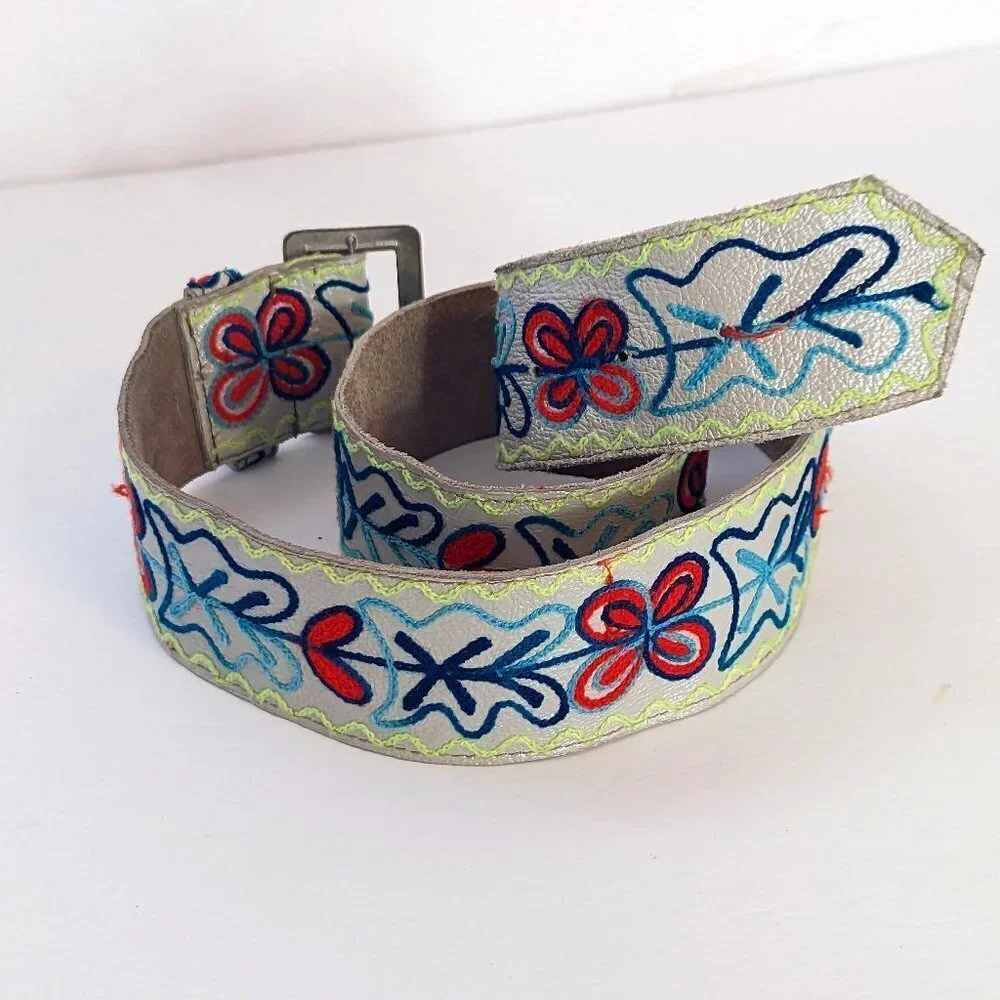 Embroidered Belt MCM Leather Folk Art Floral Boho Mid Century Festival Vintage‎