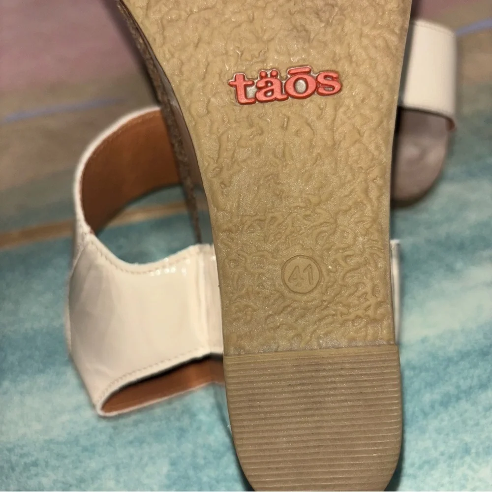 Taos Footwear questions leave