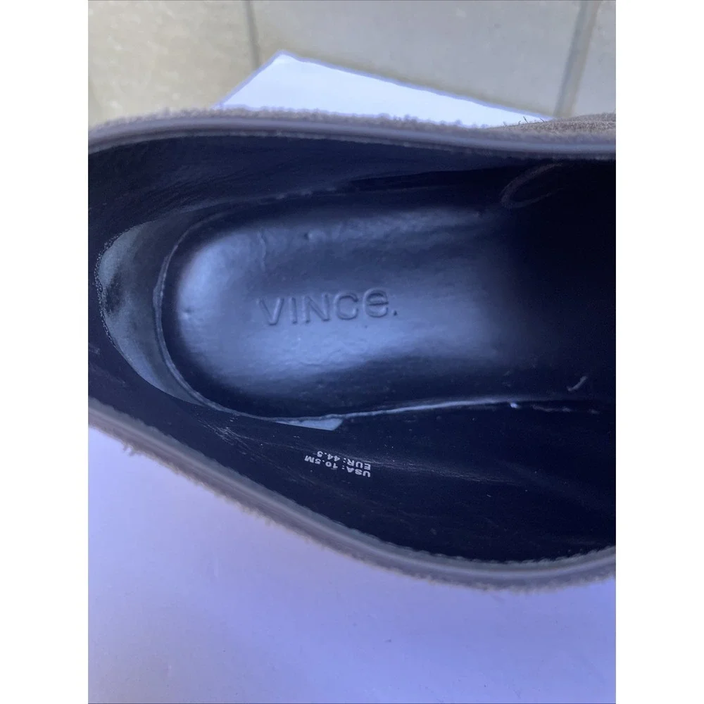 Vince. Abe‎ chukka suede Leather sneaker Mens 10.5M Platform Gray Lining Casual