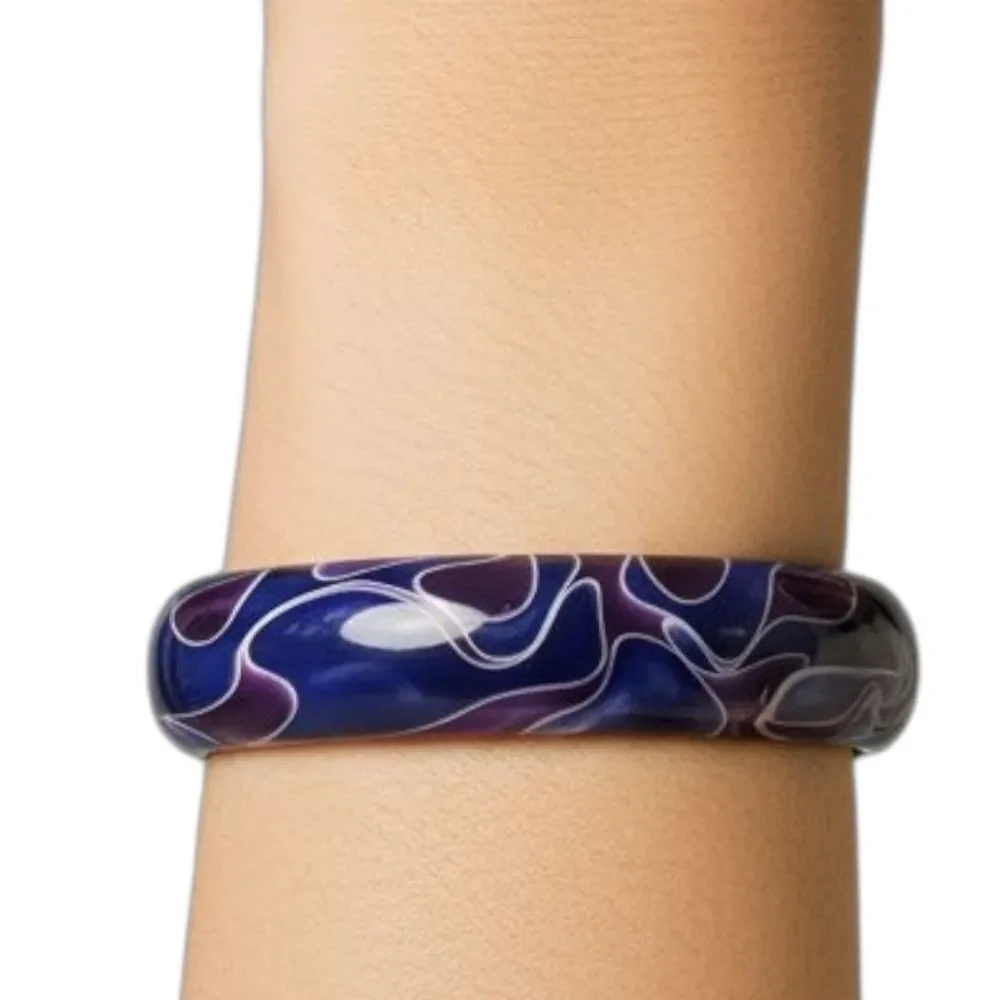 Purple and White Swirl Bangle Bracelet see measurements