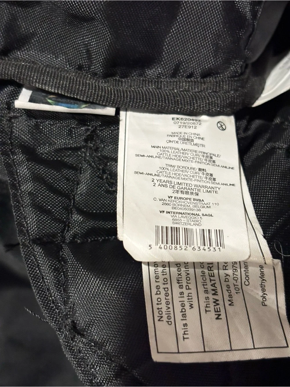 Eastpak sleek black