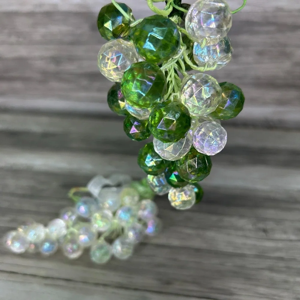The Unbranded Brand lucite grape