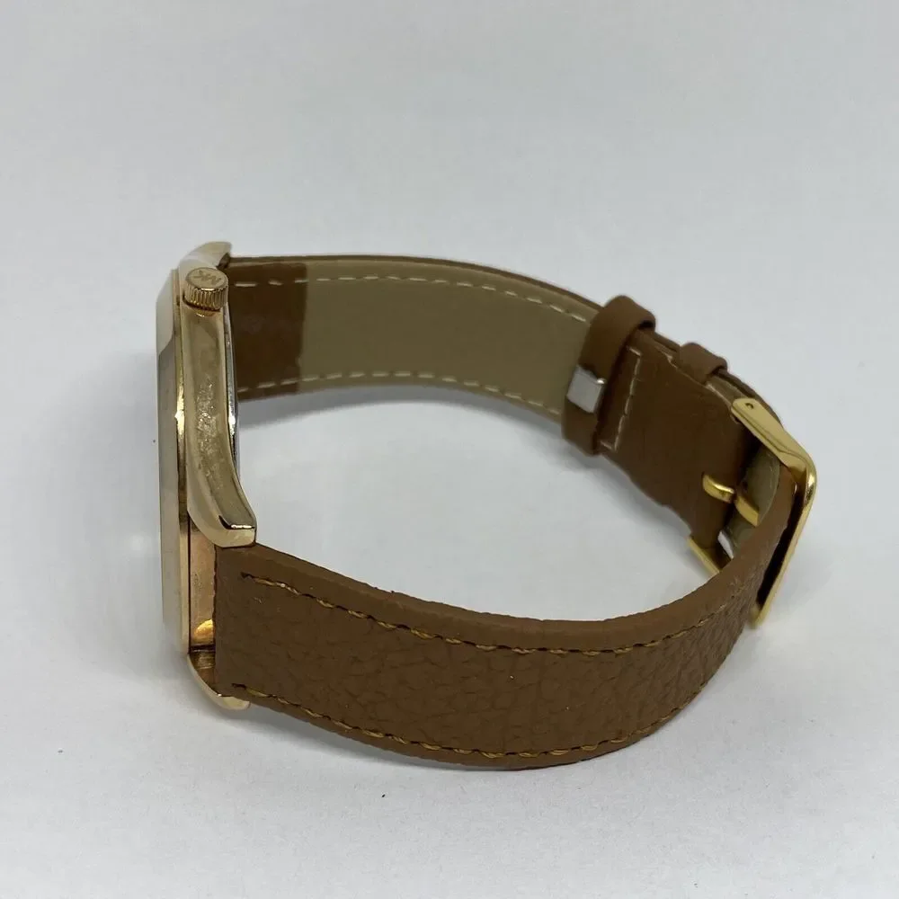 Michael Kors Runway MK3197 Unisex Brown Leather Analog Dial Quartz Watch EY315