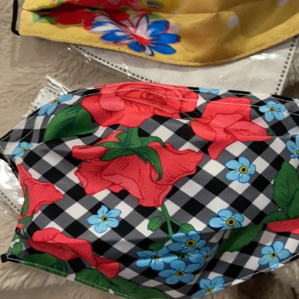 New set/3 floral face masks