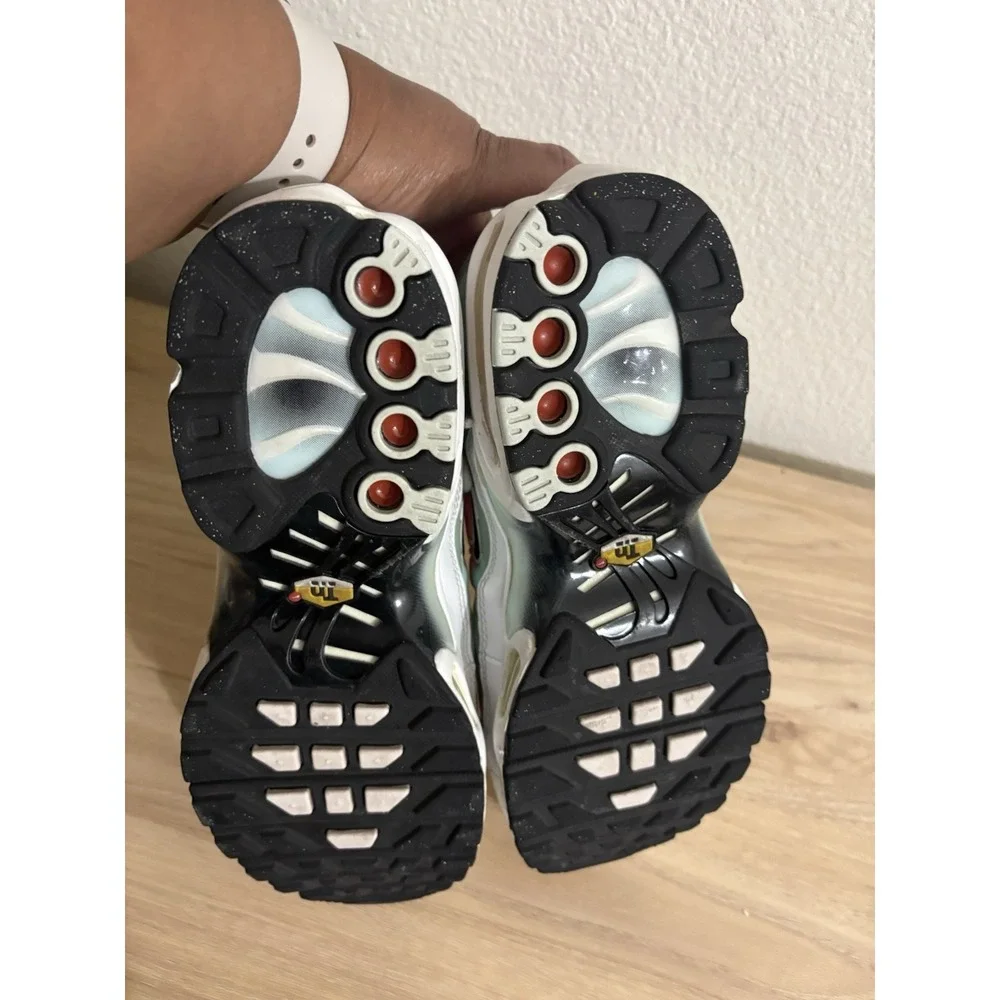 Nike Air Max Plus TN HF5180-100 Unisex Kids 7Y Orange Yellow Gradient Sneakers