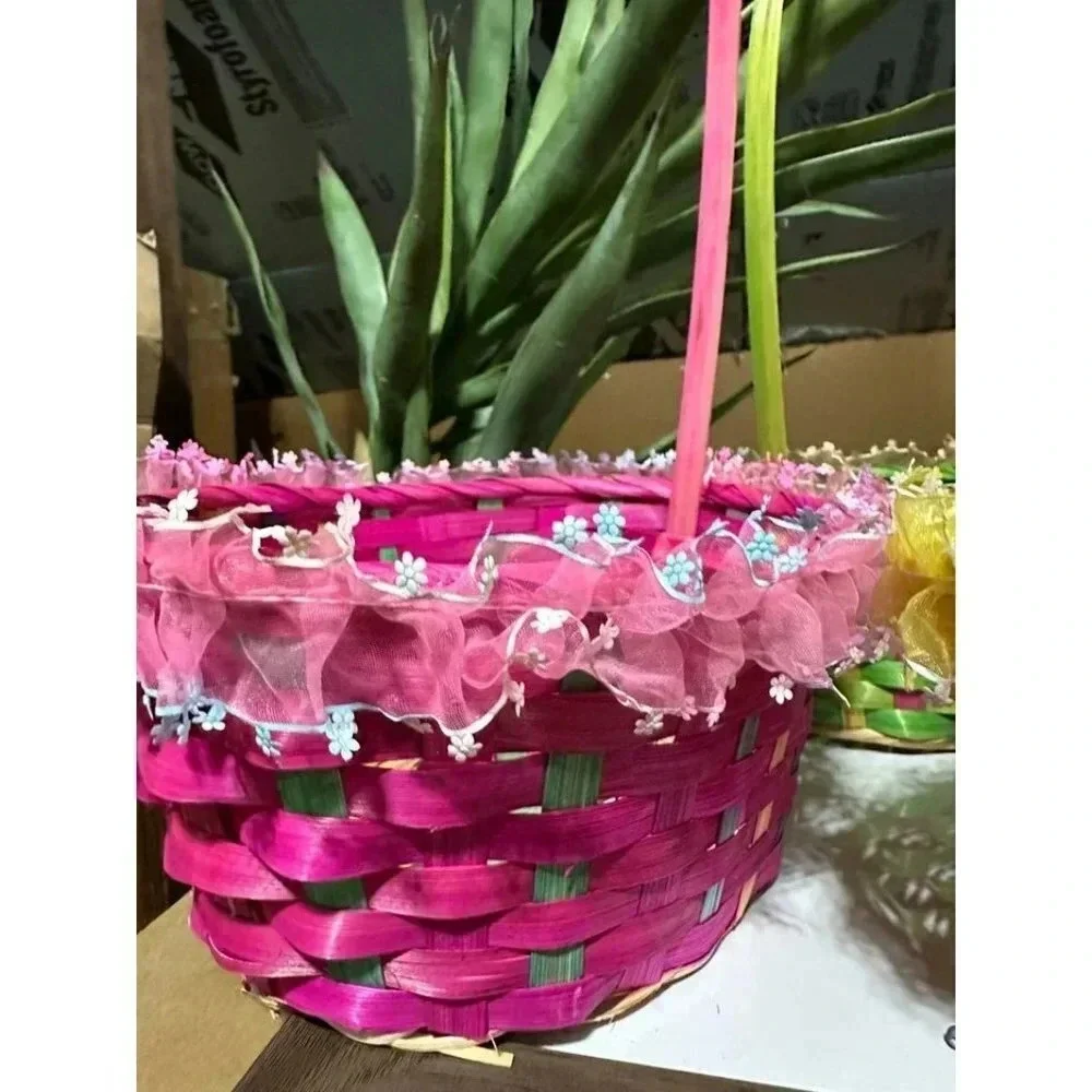 N/A colorful baskets