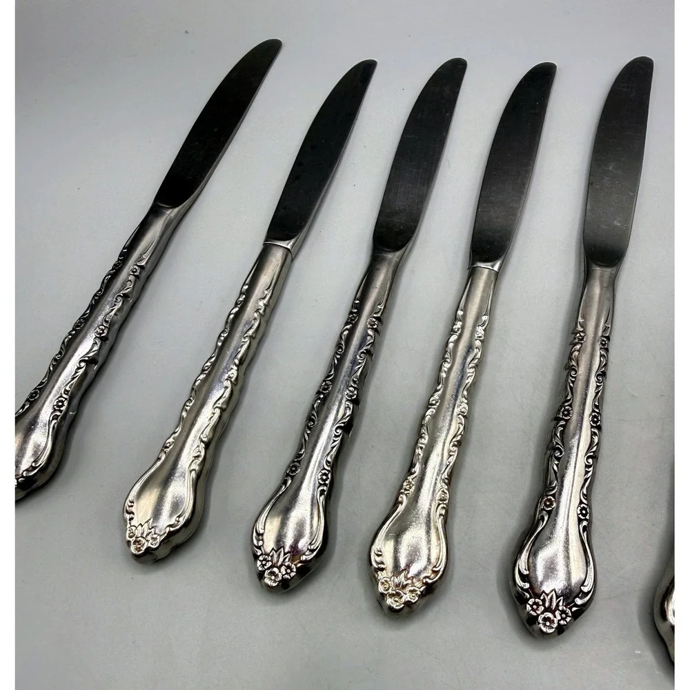 Unbranded set international